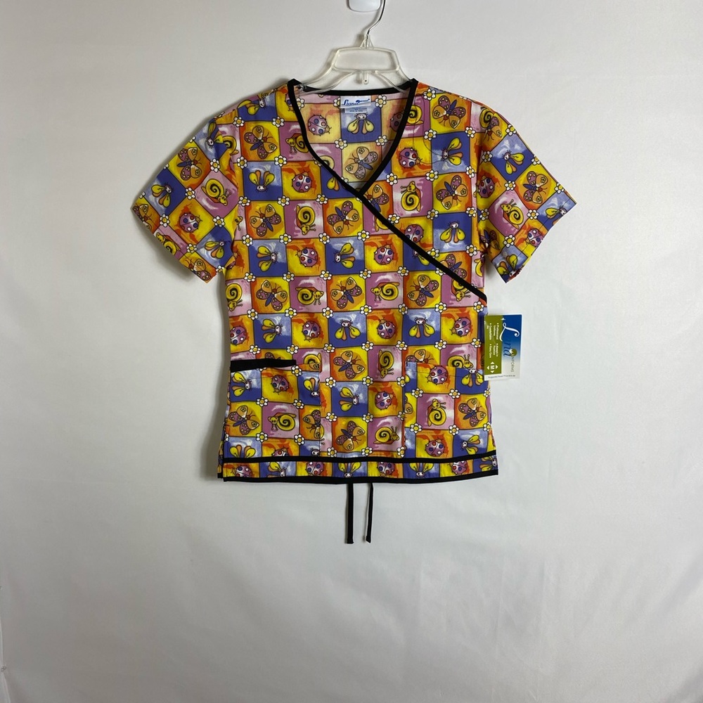 Liana uniform